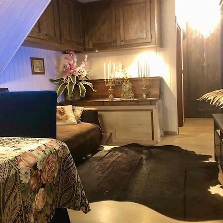 Petite Maison In Centro A กูร์มาเยอร์ ภายนอก รูปภาพ