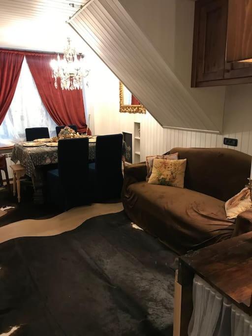 Petite Maison In Centro A กูร์มาเยอร์ ภายนอก รูปภาพ